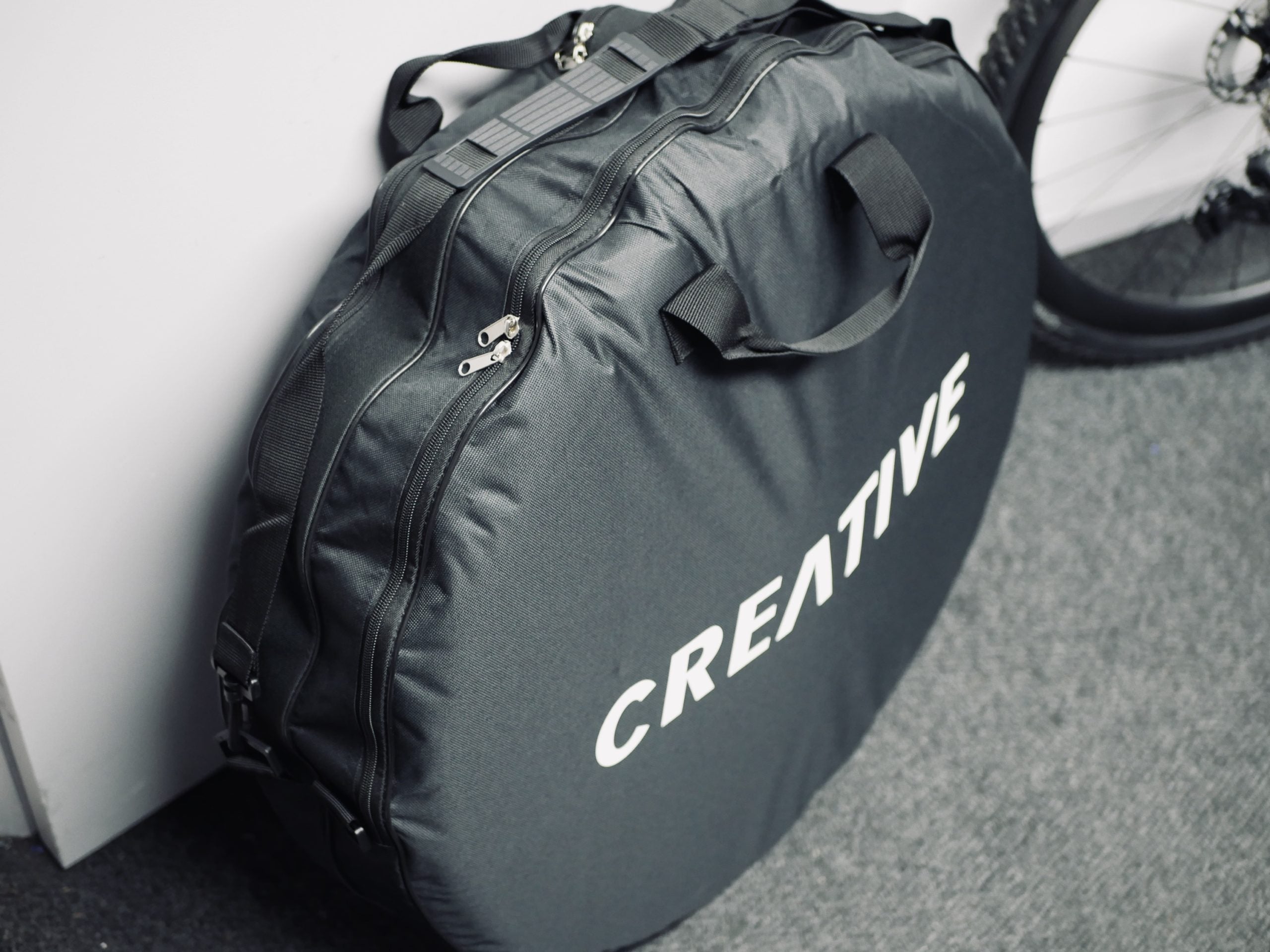 CREATIVE Premium Dual Wheel Bag image 10
